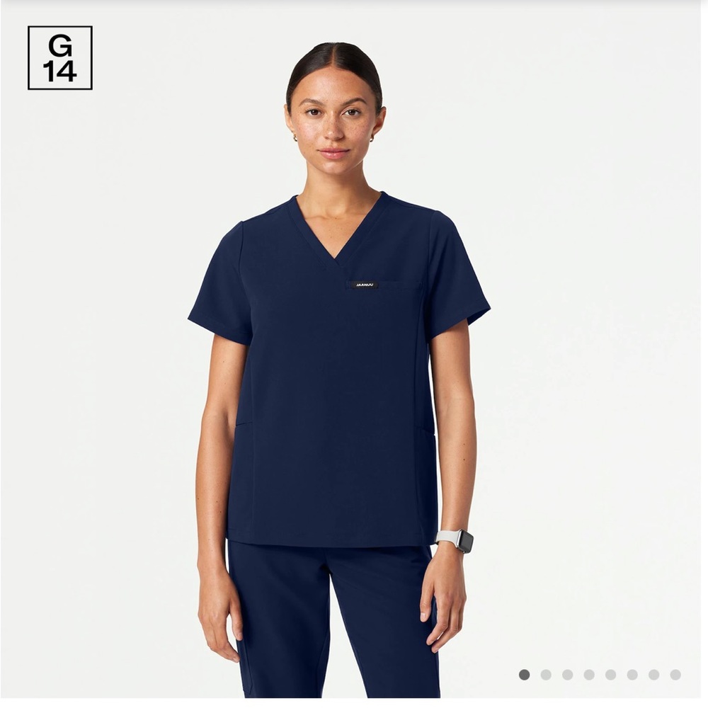 JAANUU Magna Classic Scrub Top